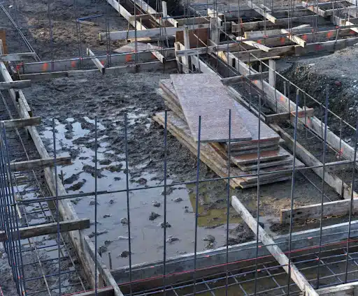 4 Construction Site Safety Tips for Working in the Rain