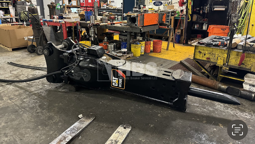 CAT H130E S - Top Mount Hydraulic Hammer - Image 4