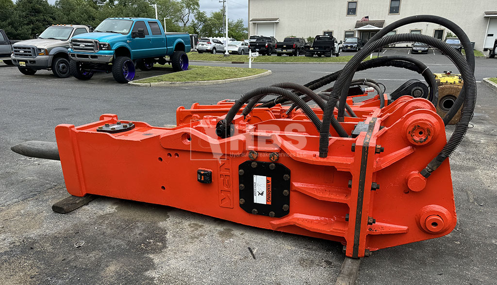 NPK GH18 Hydraulic Hammer - Hydraulic Breaker Services